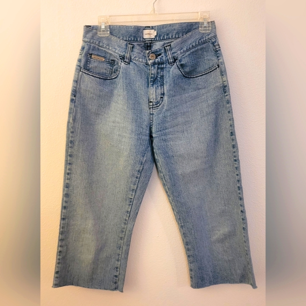 Calvin Klein Crop Women's Embroidered Jean Size 2